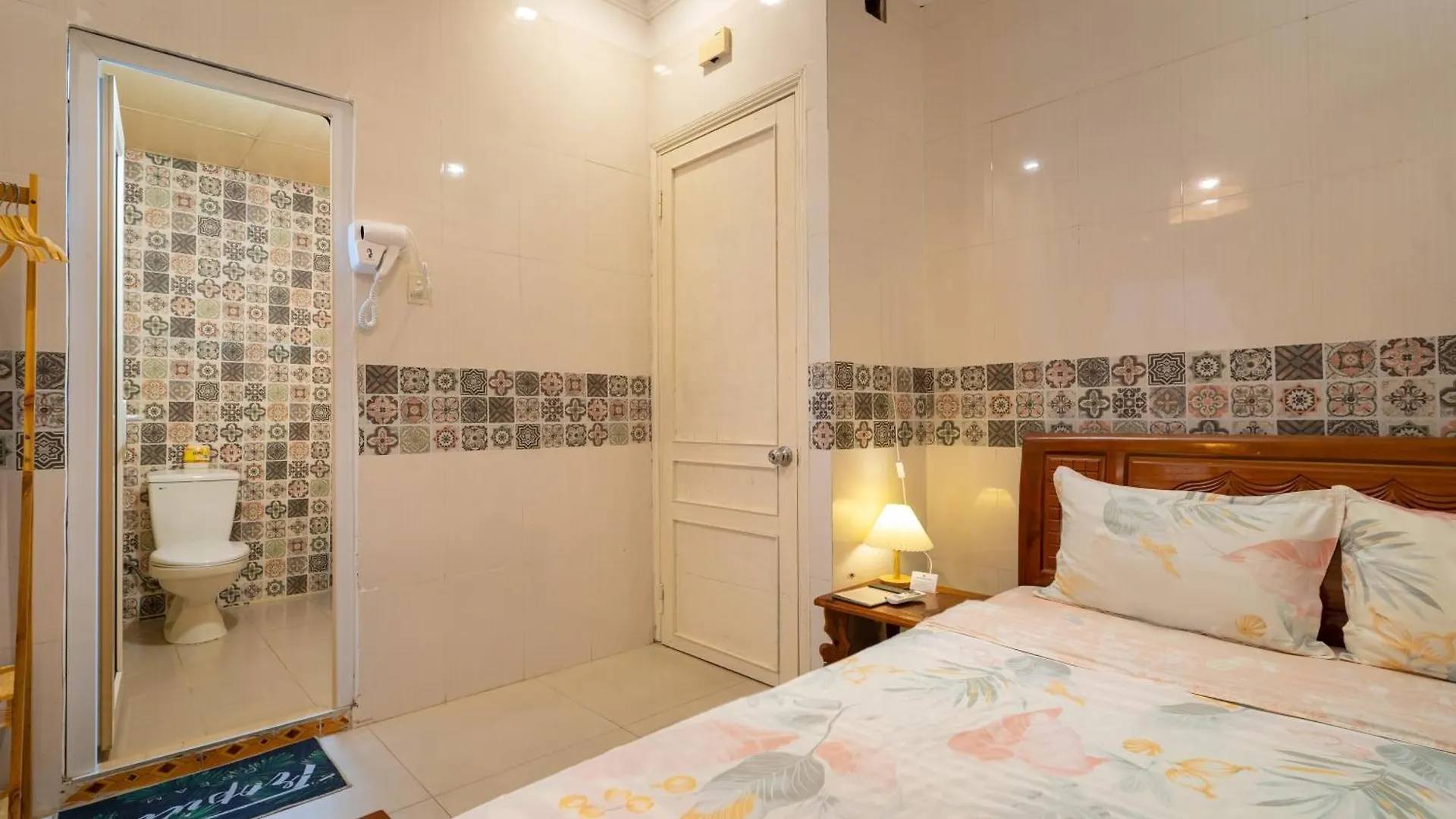 Hy Local Budget Hotel - 5 Mins Walk To Hoi An Ancient Town