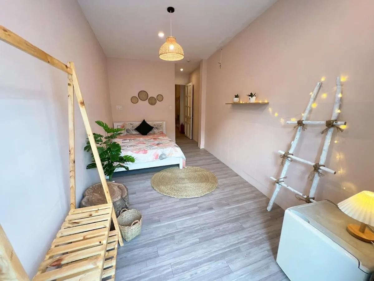 Hy Local Budget Hotel By Hoianese - 5 Mins Walk To Hoi An Ancient Town
