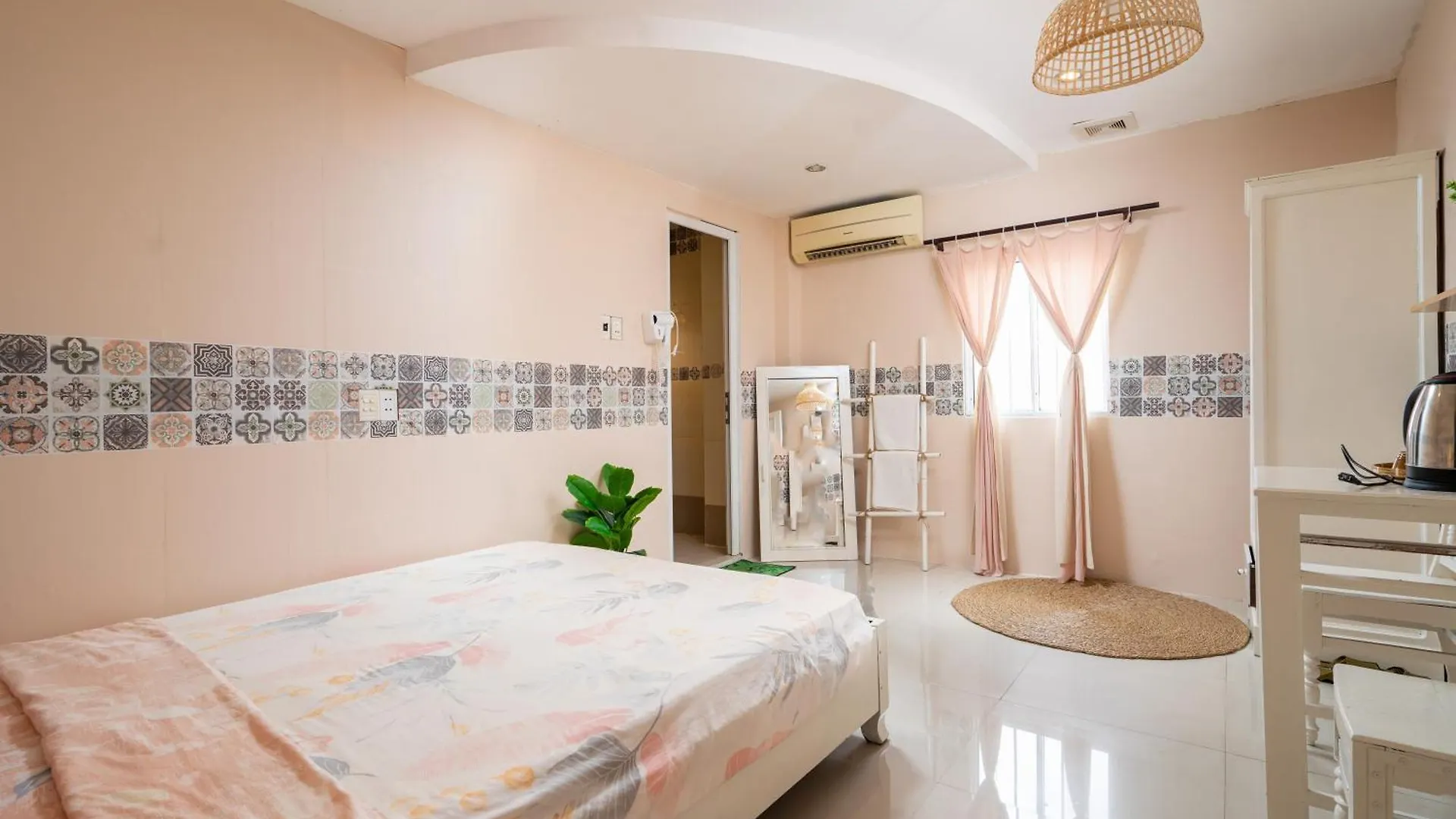 Hy Local Budget Hotel By Hoianese - 5 Mins Walk To Hoi An Ancient Town