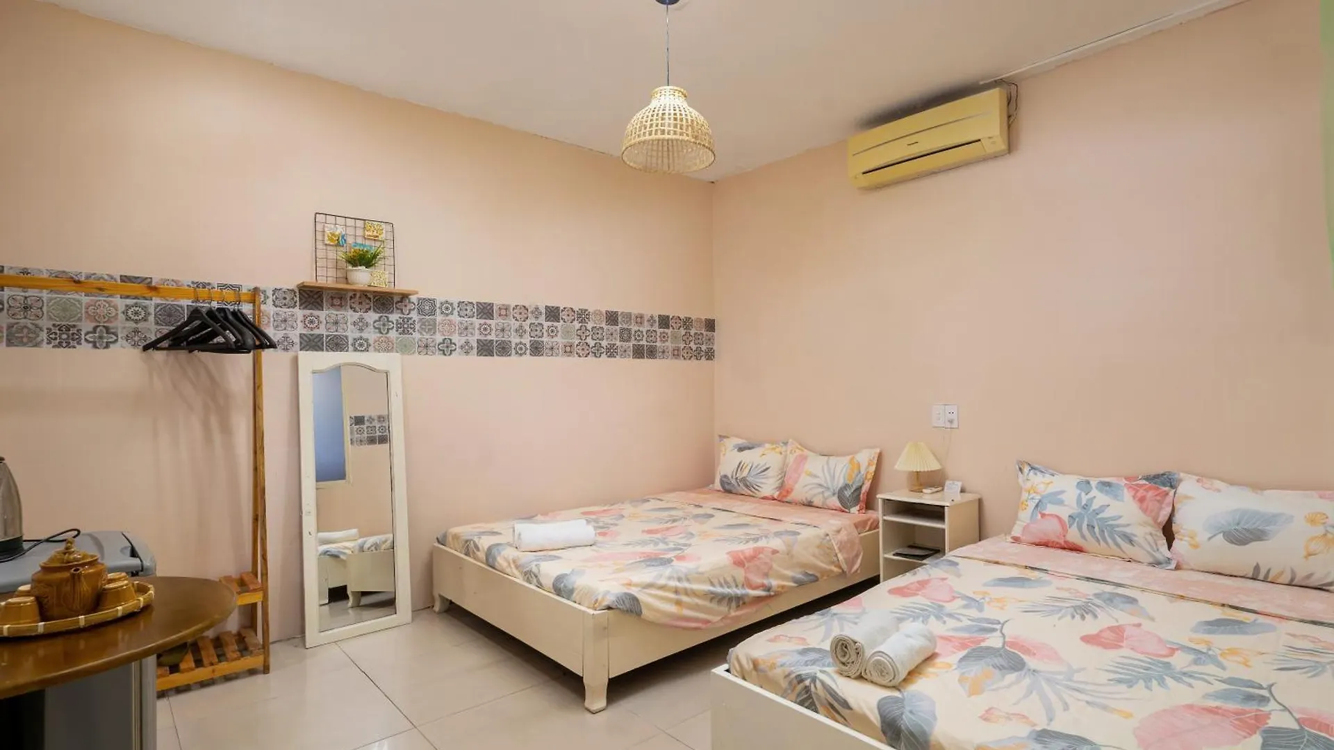 Hy Local Budget Hotel By Hoianese - 5 Mins Walk To Hoi An Ancient Town